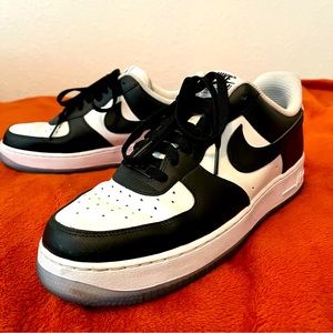 Nike Air Force 1 black and white